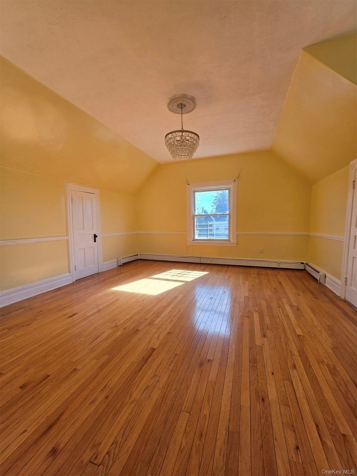 149 Chester St - Photo 2 of 16