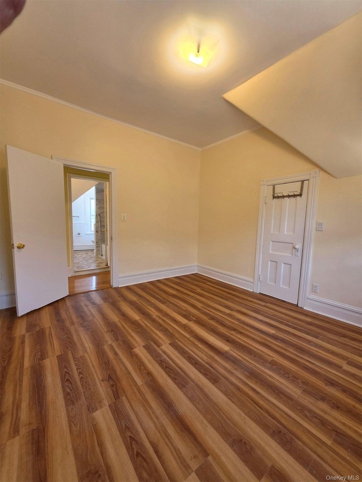 149 Chester St - Photo 5 of 16
