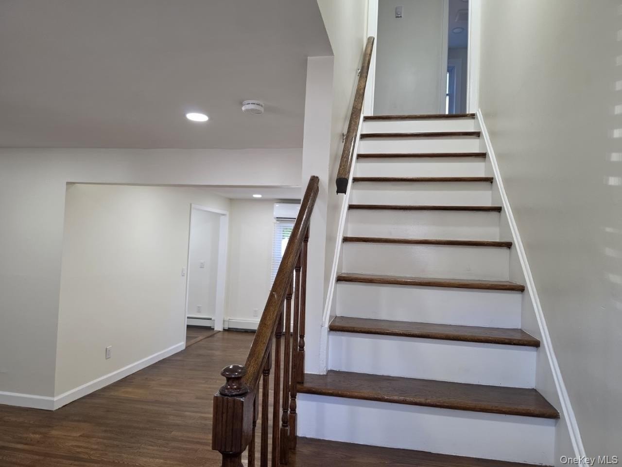 61 Norton Dr - Photo 3 of 9