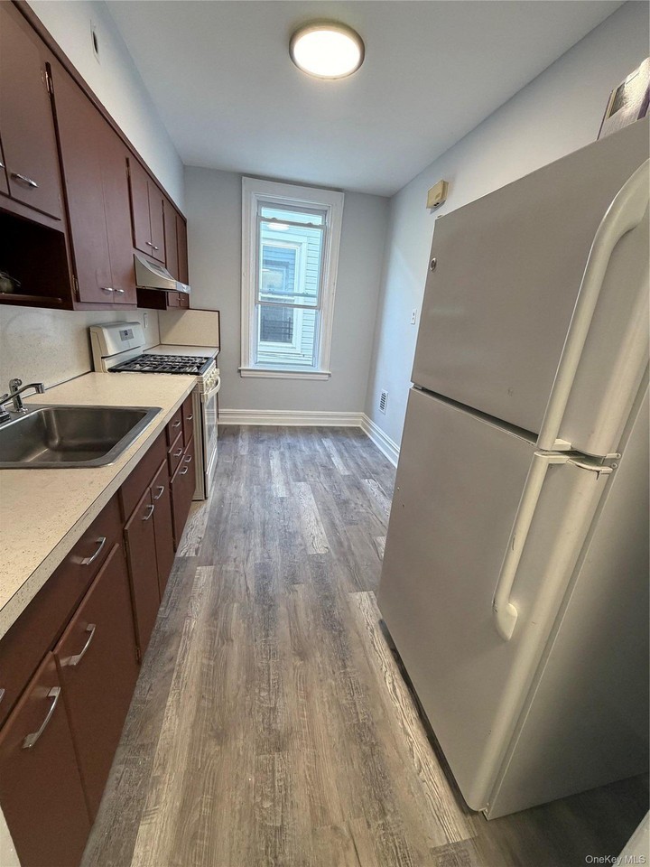 7103 69th Pl #2 - Photo 5 of 12