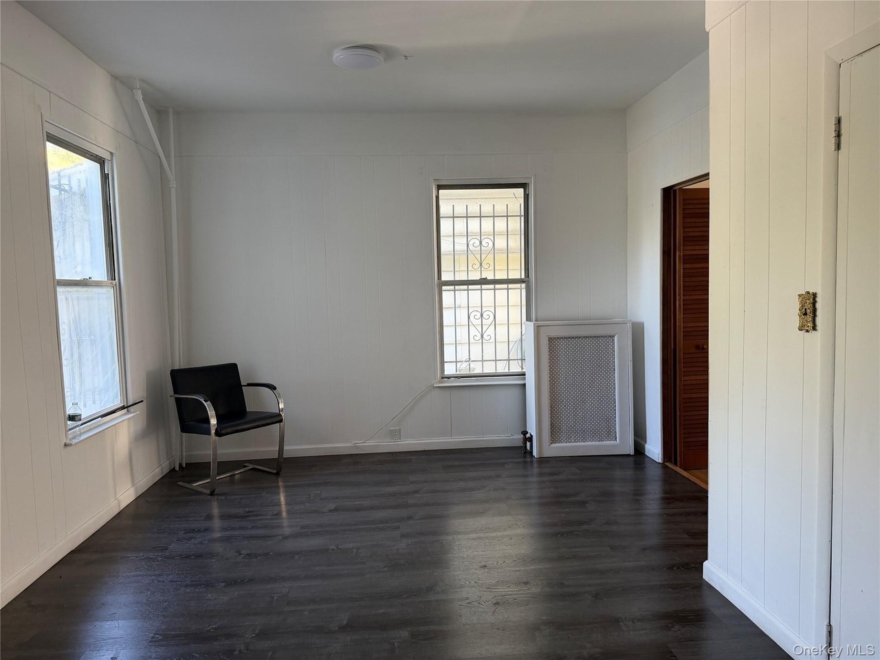 4529 Carpenter Ave - Photo 6 of 17