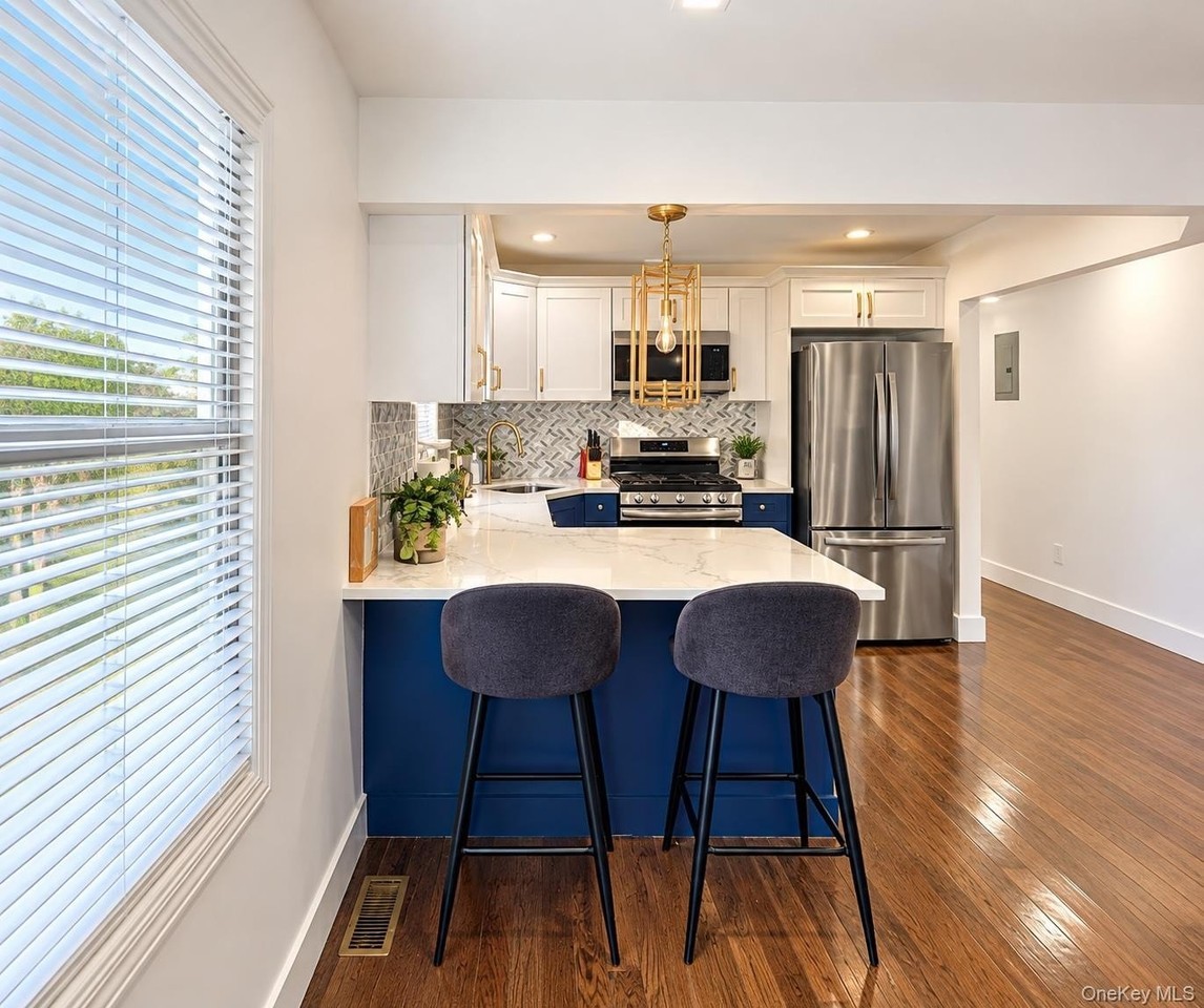 12615 152nd Ave - Photo 6 of 14