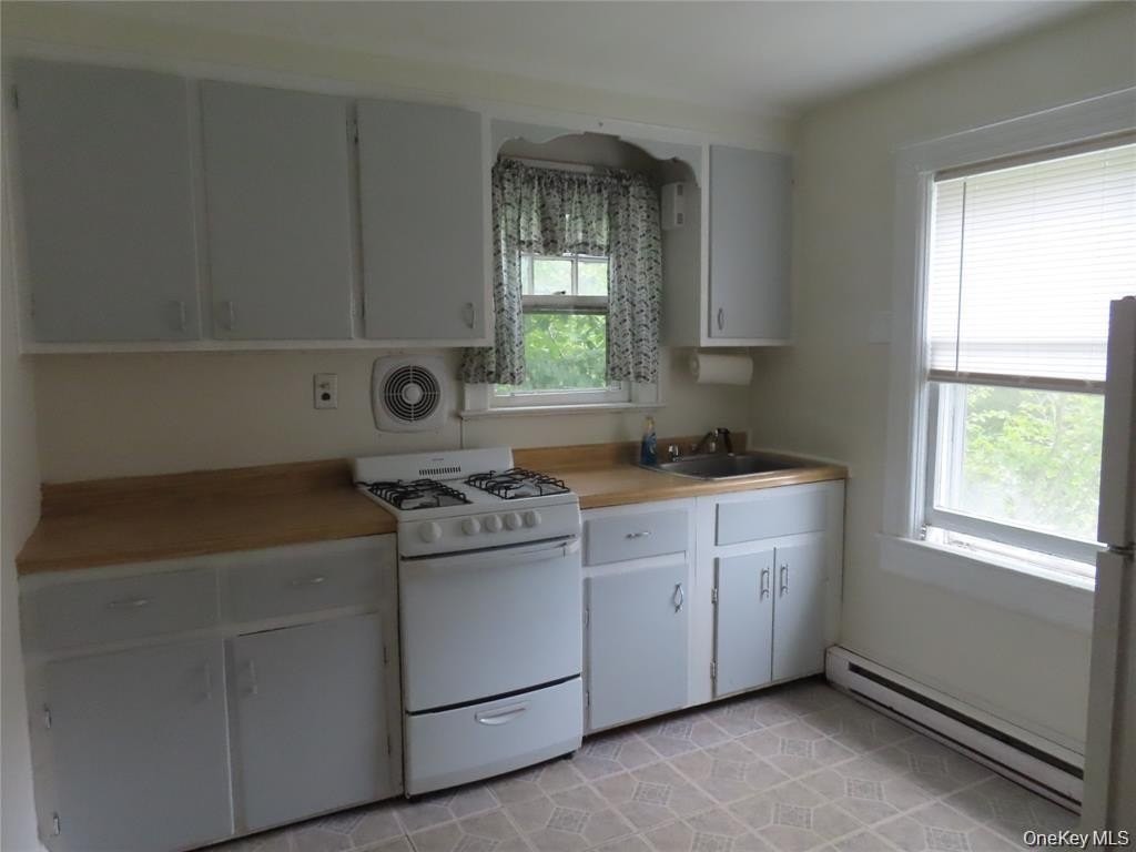 50 Pacific St - Photo 4 of 14