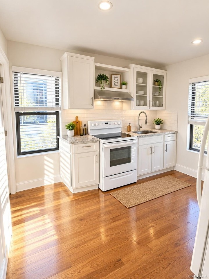 9138 Springfield Blvd #2ndFL - Photo 4 of 6
