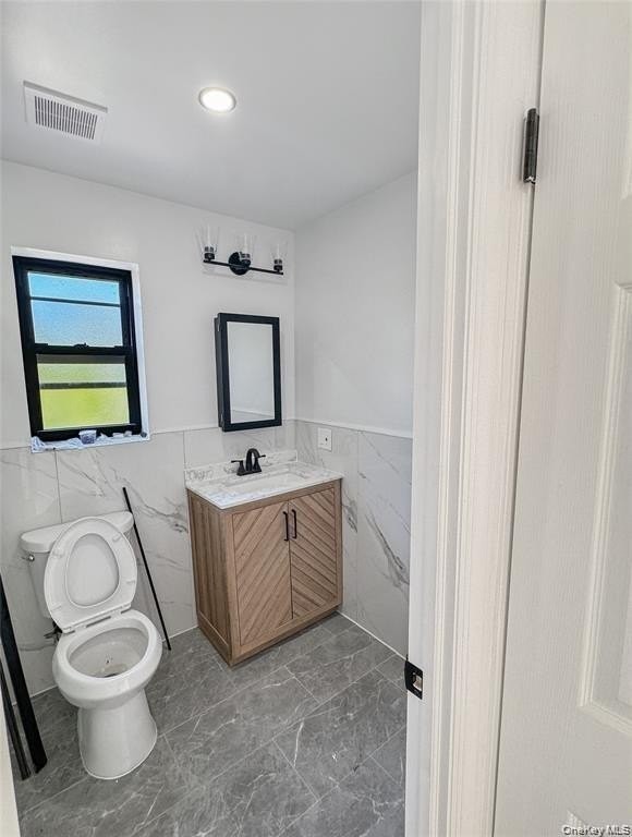 9138 Springfield Blvd #2ndFL - Photo 5 of 6