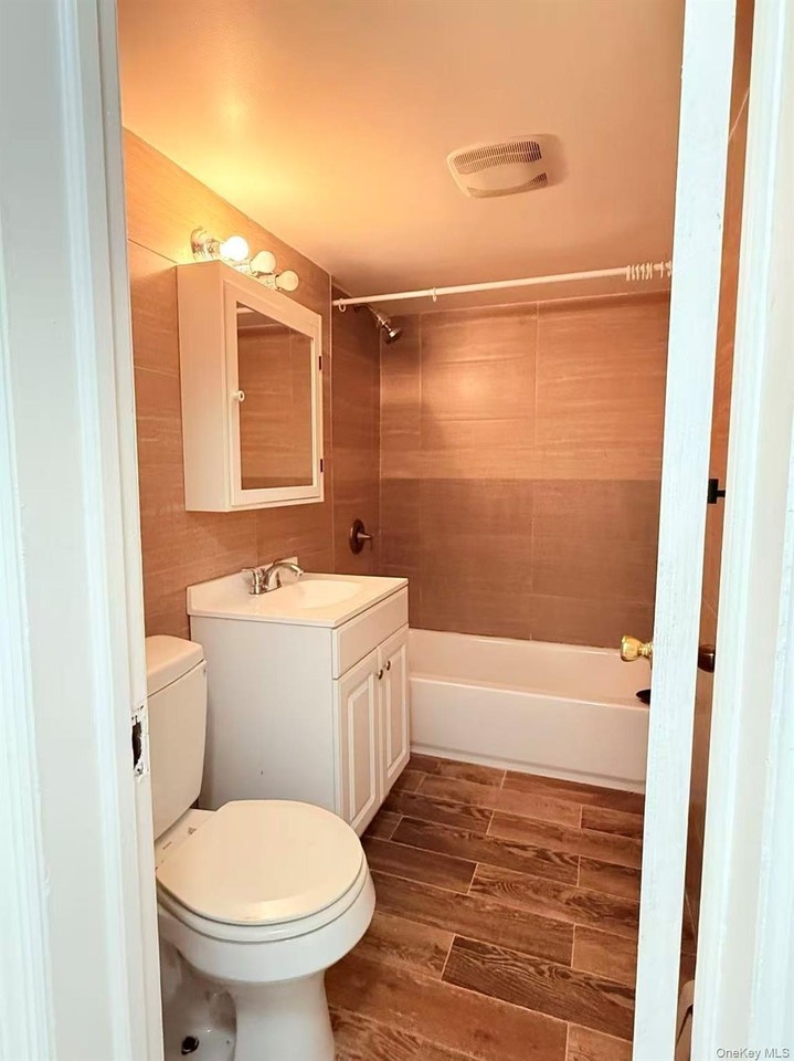 5932 164th St #1FL - Photo 7 of 12