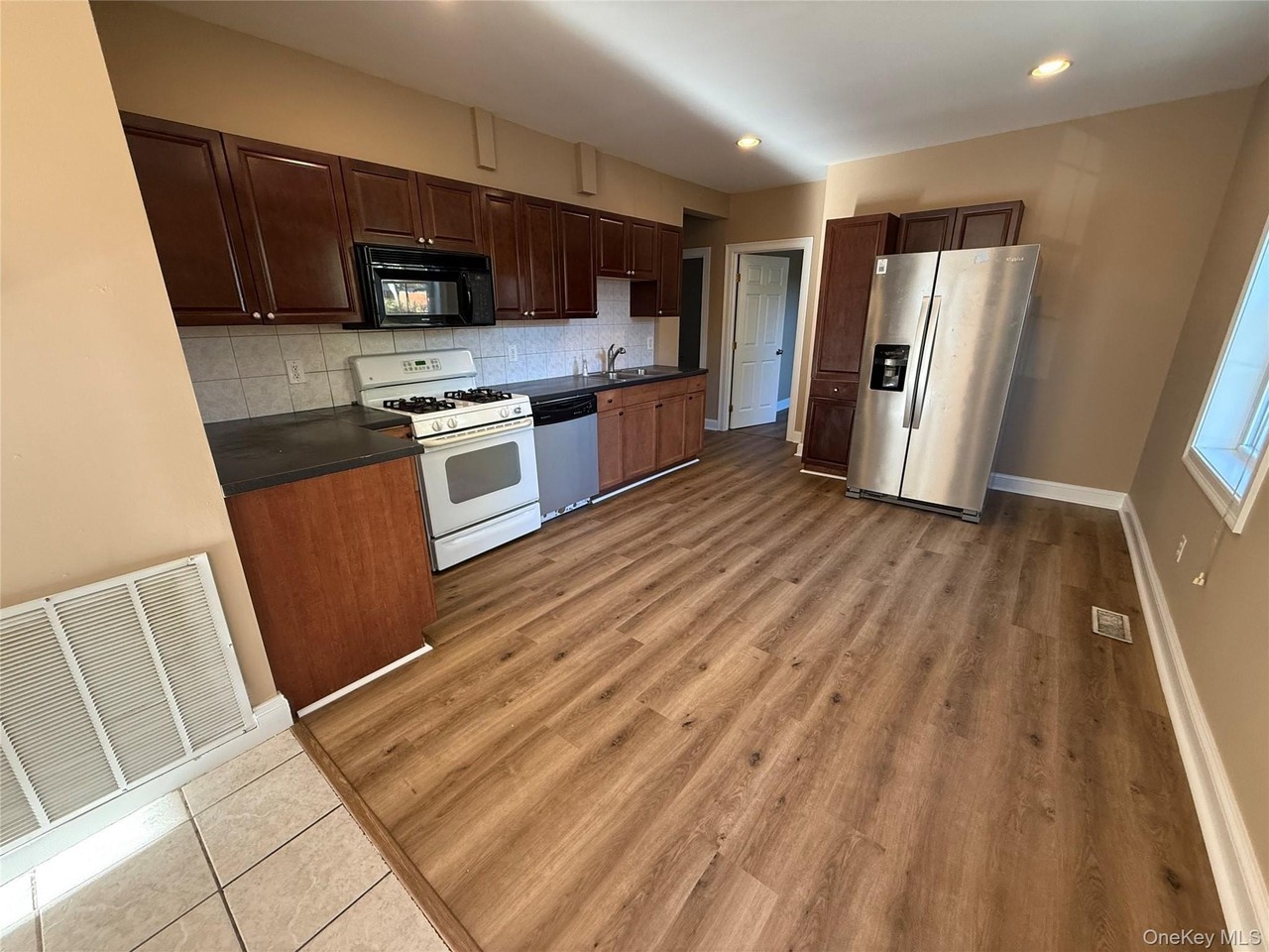 120 Hammond St #1 - Photo 3 of 10