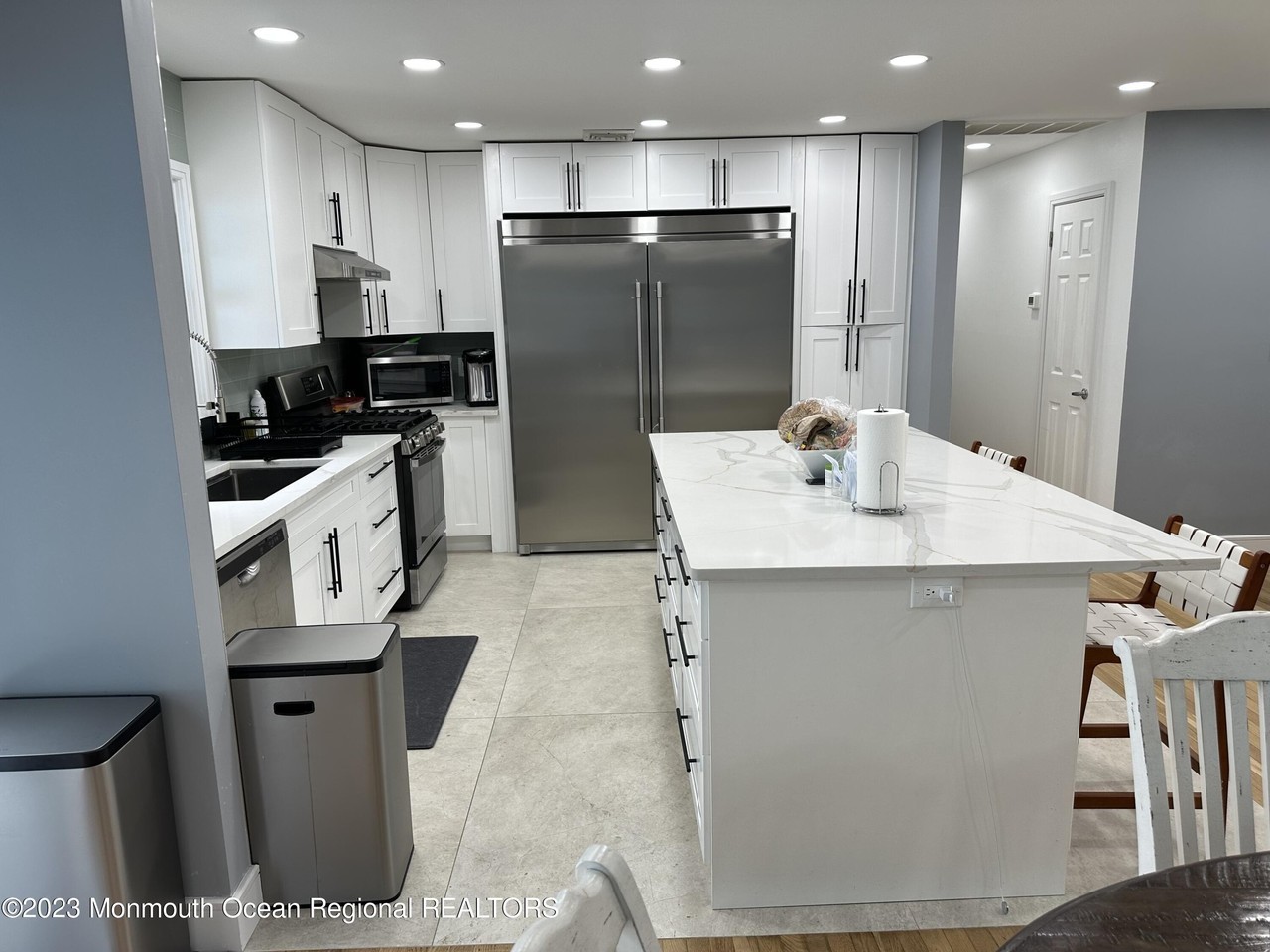 455 Redmond Ave - Photo 5 of 11