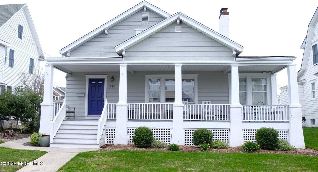 220 Lincoln Ave #2