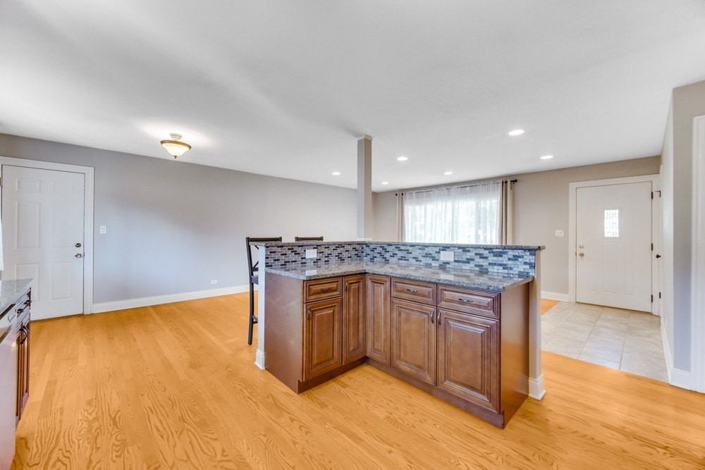 879 E Holly Way - Photo 7 of 17