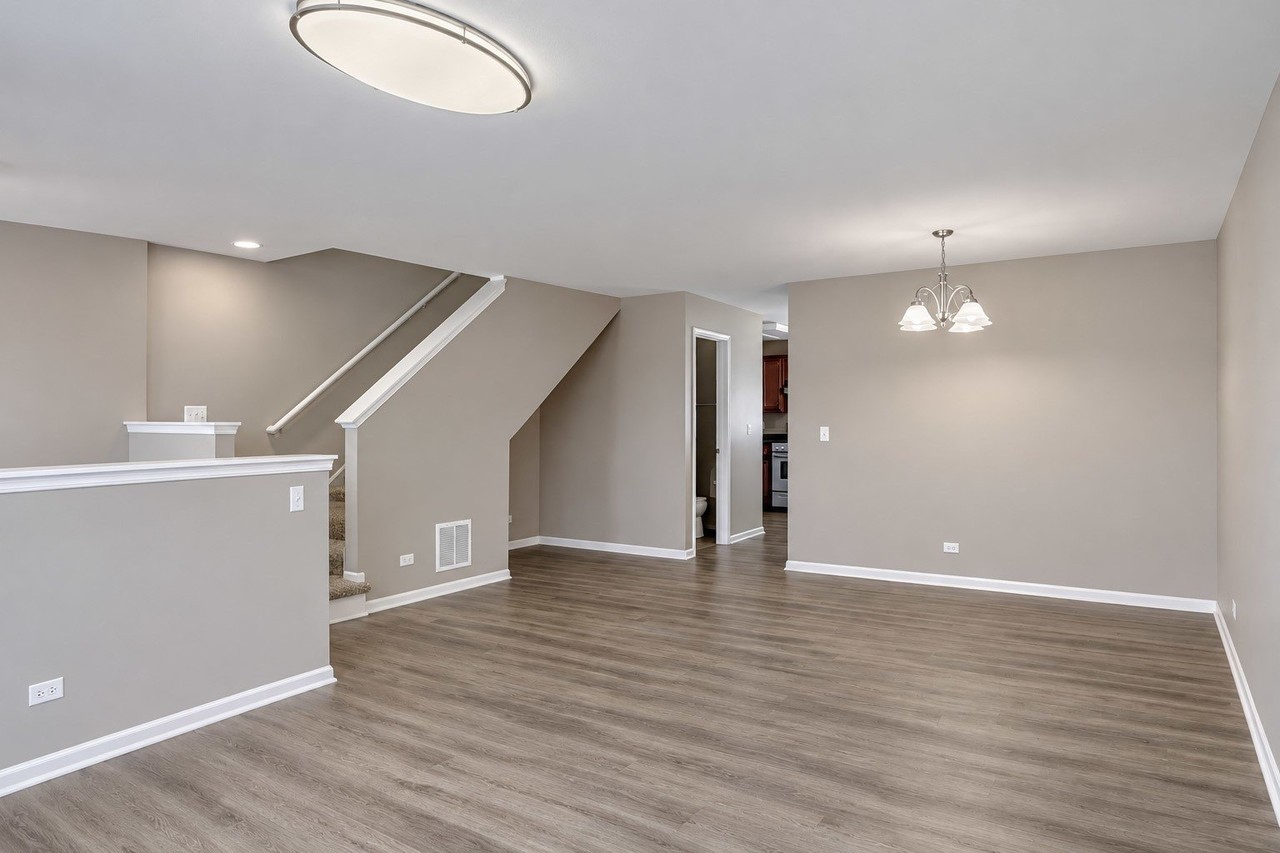 14527 Patriot Square Dr E - Photo 4 of 21