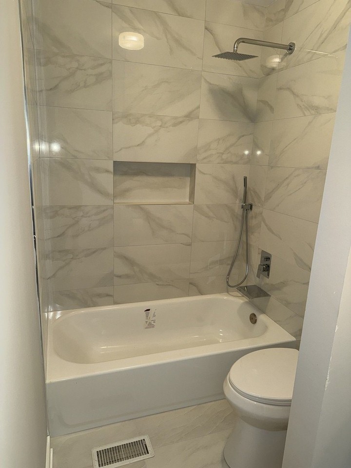 1616 Dundee Dr - Photo 4 of 9
