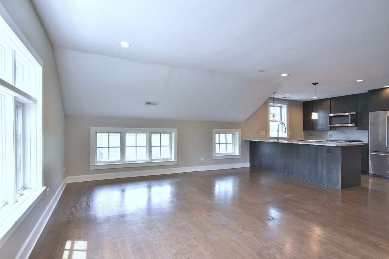 296 N Maple Ave #3 - Photo 7 of 22