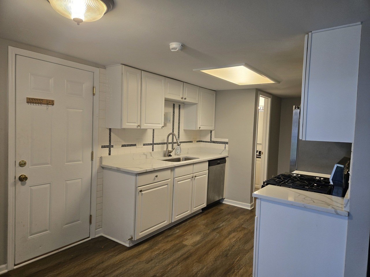 6257 Gold Cir #6257 - Photo 3 of 15