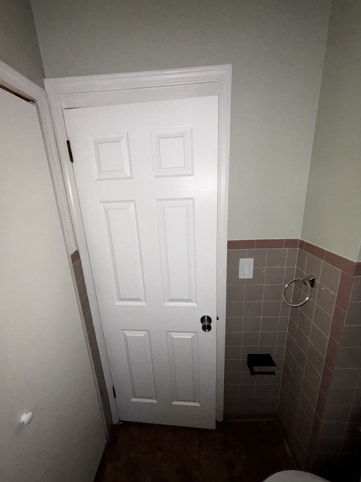 1302 E 72nd St #2 - Photo 7 of 18