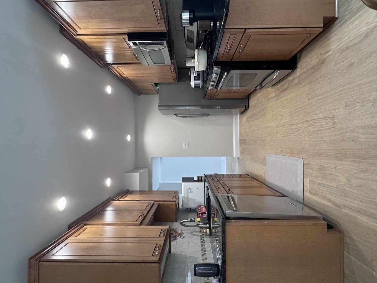 1145 Nottingham Ln - Photo 2 of 17