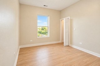 3153 W Monroe St #3 - Photo 5 of 20