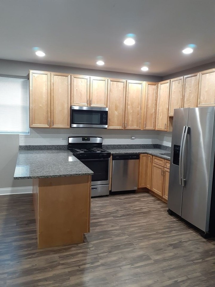 5257 S Parkside Ave - Photo 4 of 16