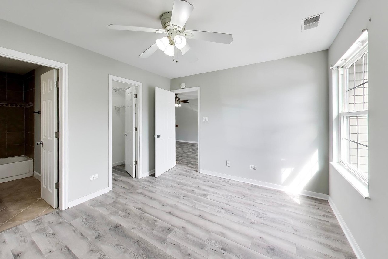 1364 E Wyndham Cir #103 - Photo 6 of 15