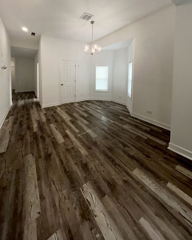 9130 S Houston Ave #2R - Photo 5 of 9