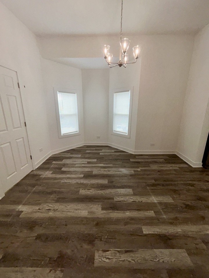 9130 S Houston Ave #2R - Photo 6 of 9