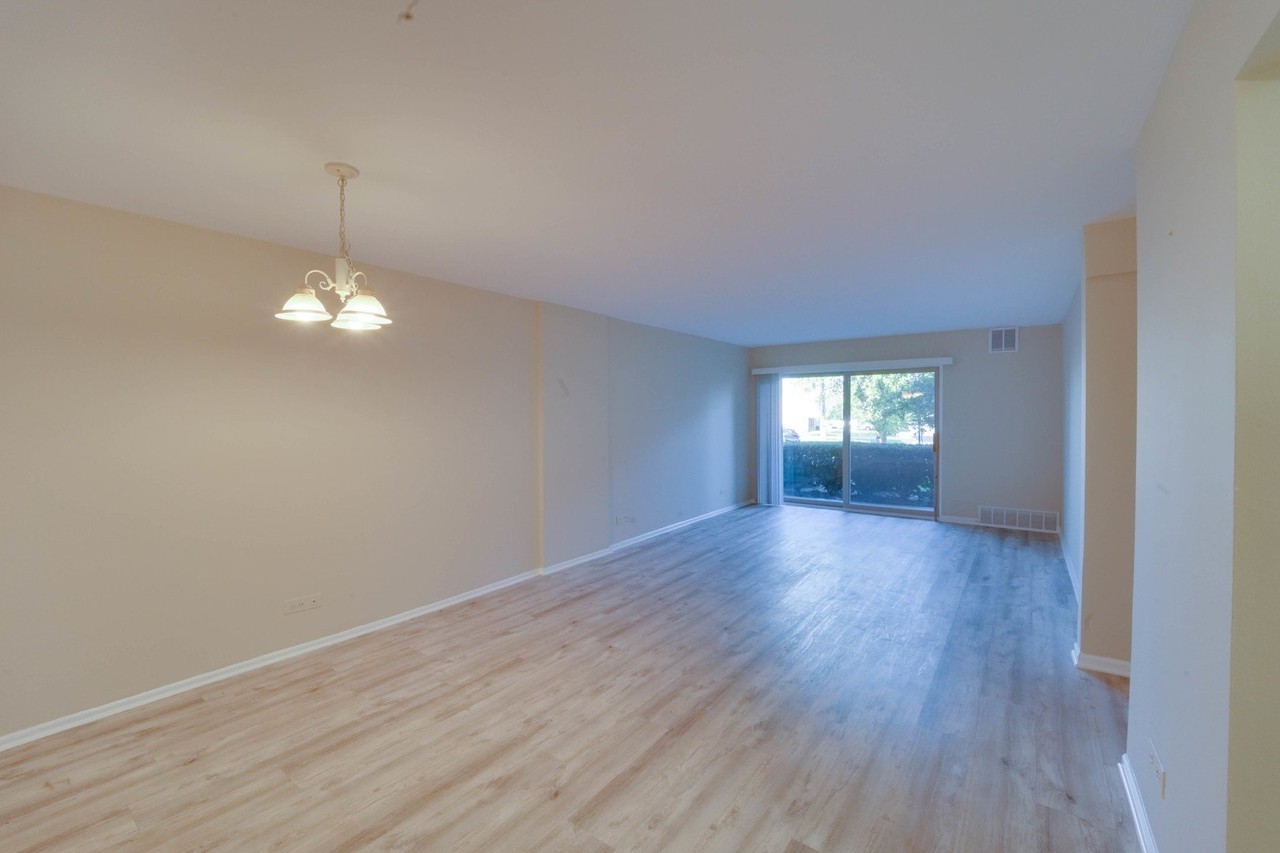 700 Perrie Dr #115 - Photo 2 of 10