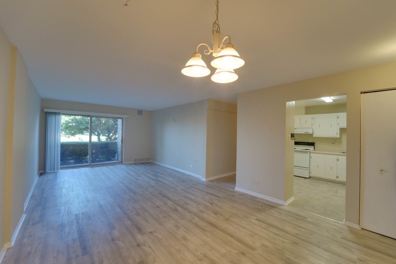 700 Perrie Dr #115 - Photo 3 of 10
