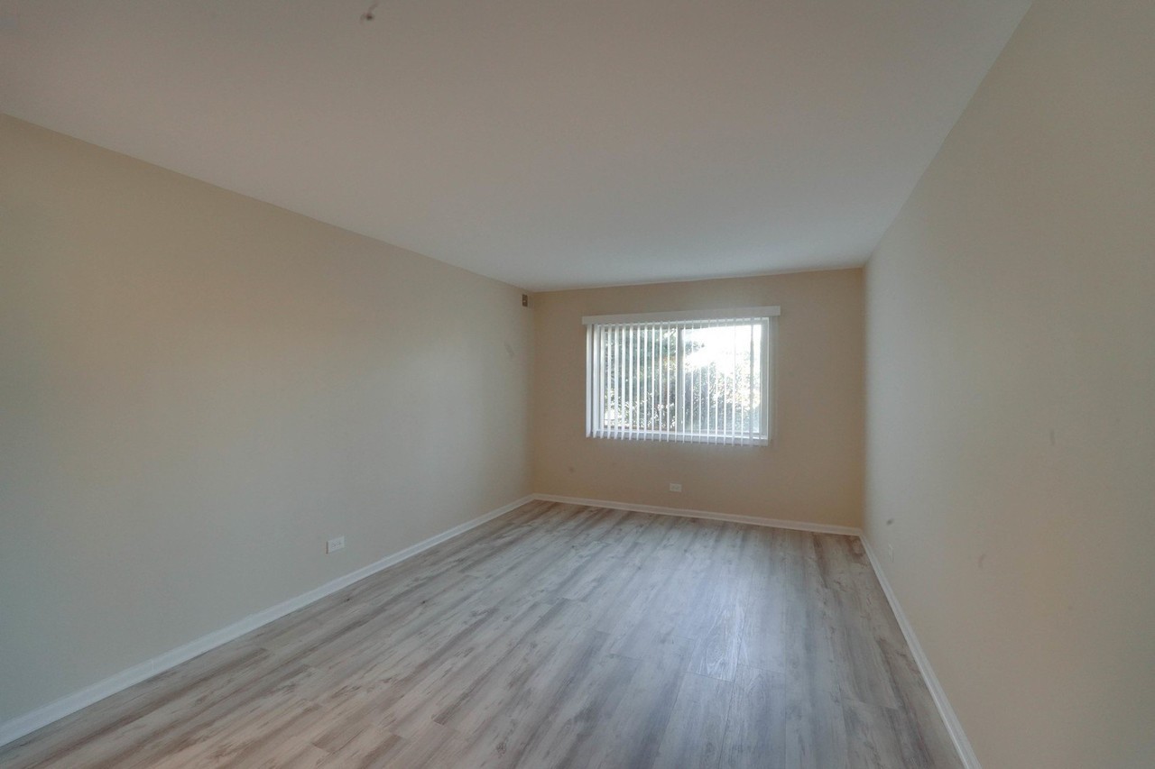 700 Perrie Dr #115 - Photo 7 of 10