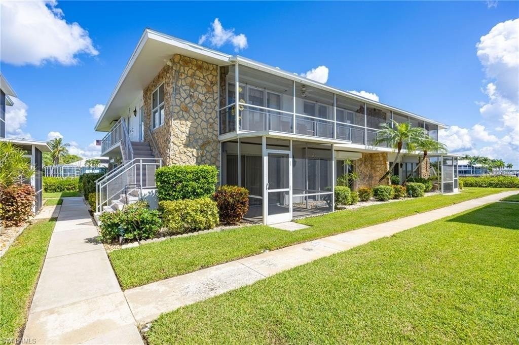 330 Kon Tiki Dr #F2 - Photo 2 of 46