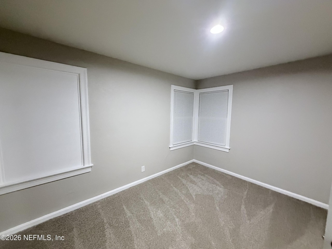 2330 Broom St - Photo 4 of 16