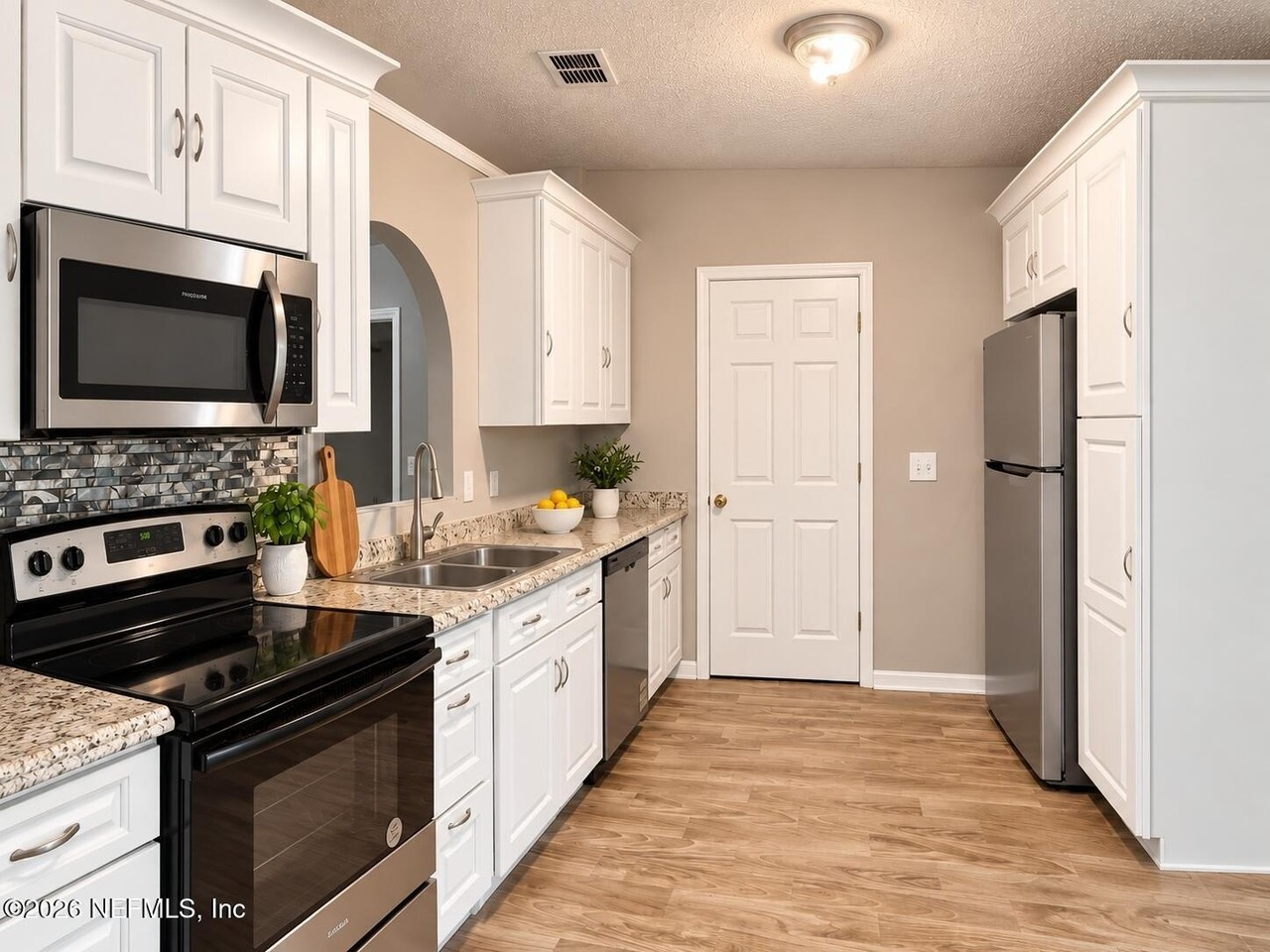 2715 Lantana Lakes Dr E - Photo 2 of 14
