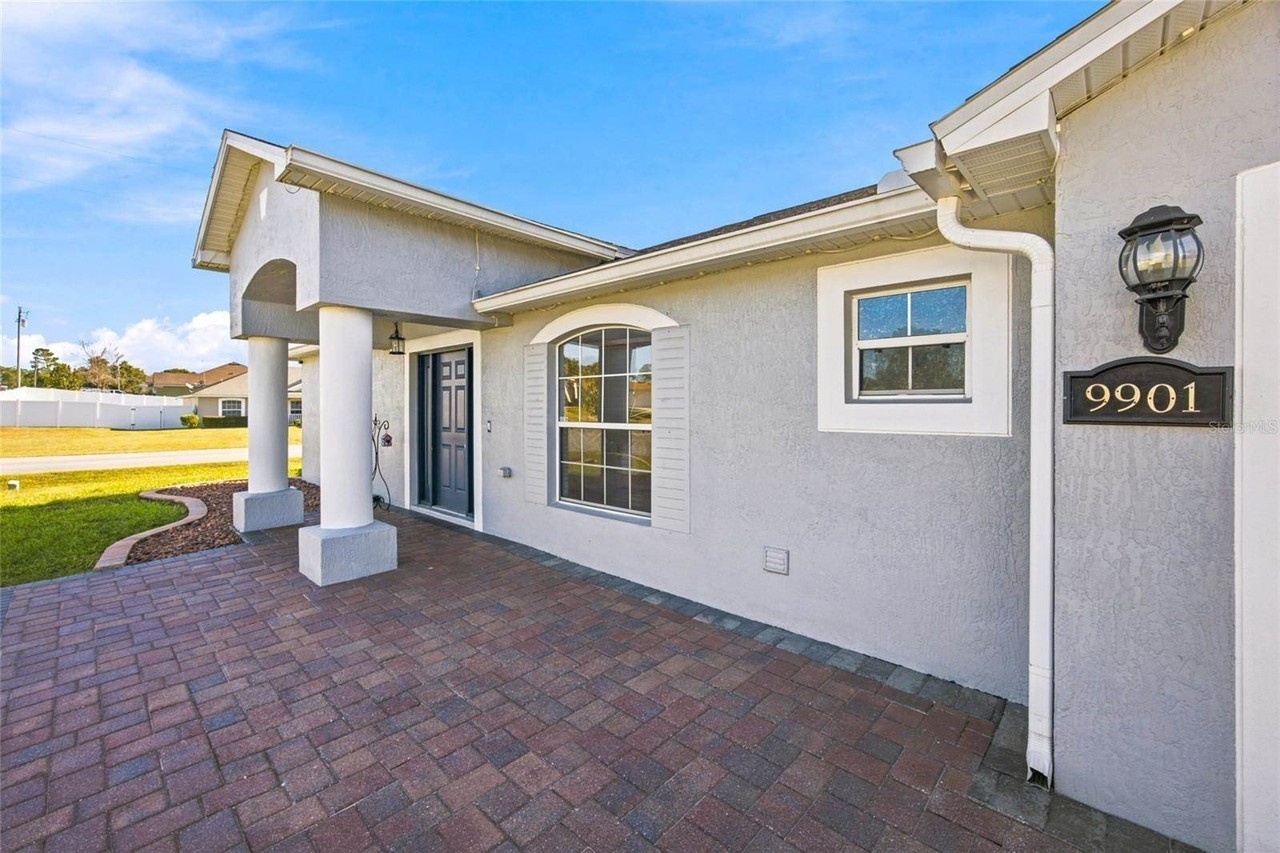 9901 Sw 42nd Ave - Photo 5 of 40