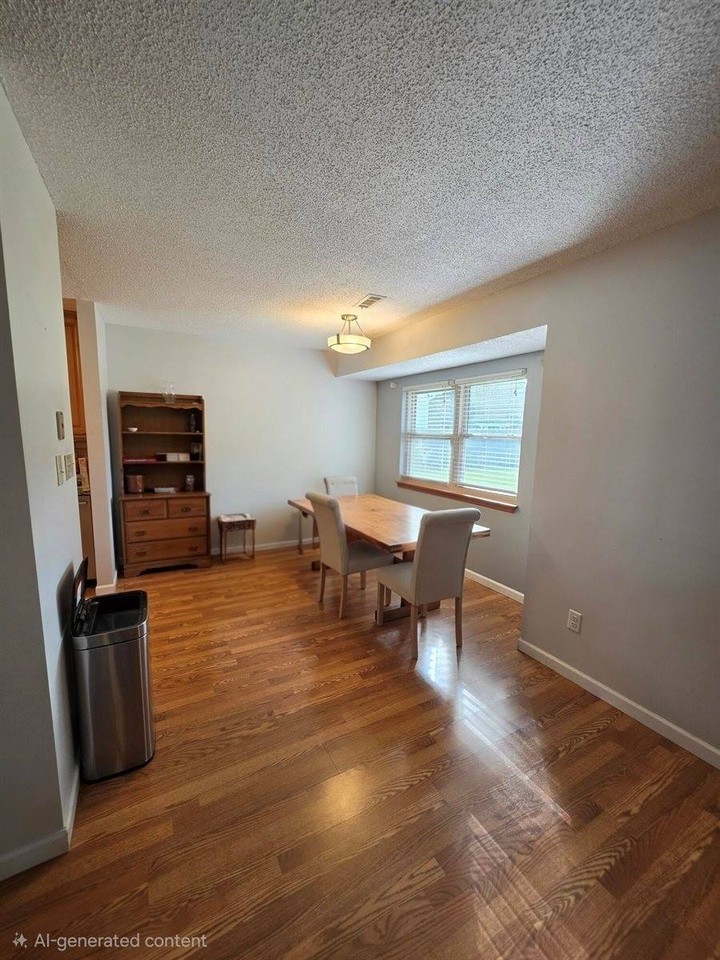1005 Live Oak Ave - Photo 5 of 21