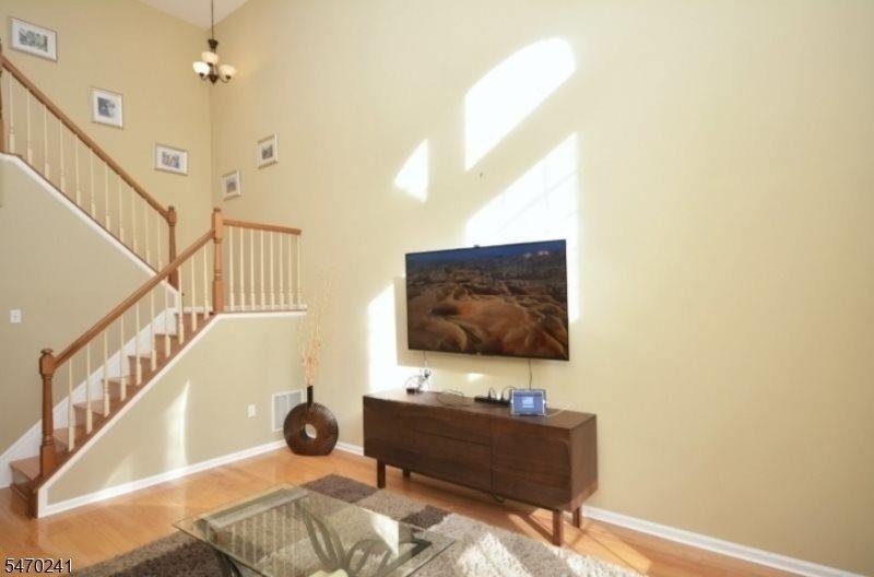 2703 Johnson Cir - Photo 4 of 22