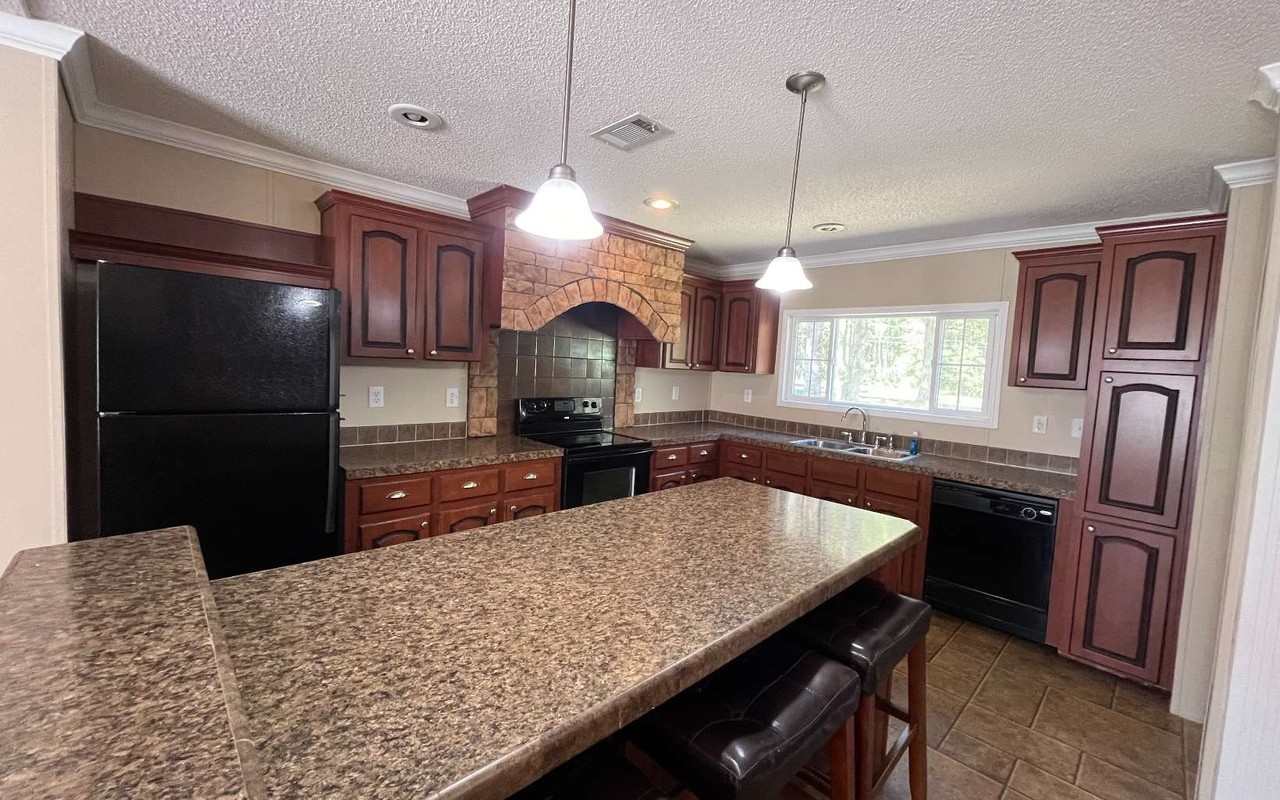 15695 77th Dr - Photo 3 of 22