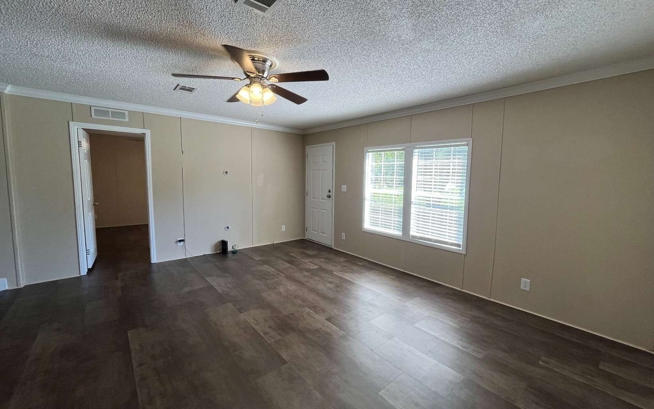 15695 77th Dr - Photo 6 of 22