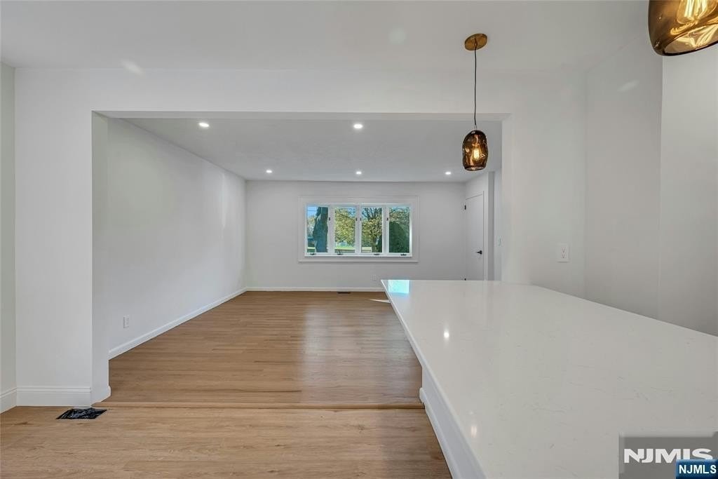 51 Charles St - Photo 6 of 22