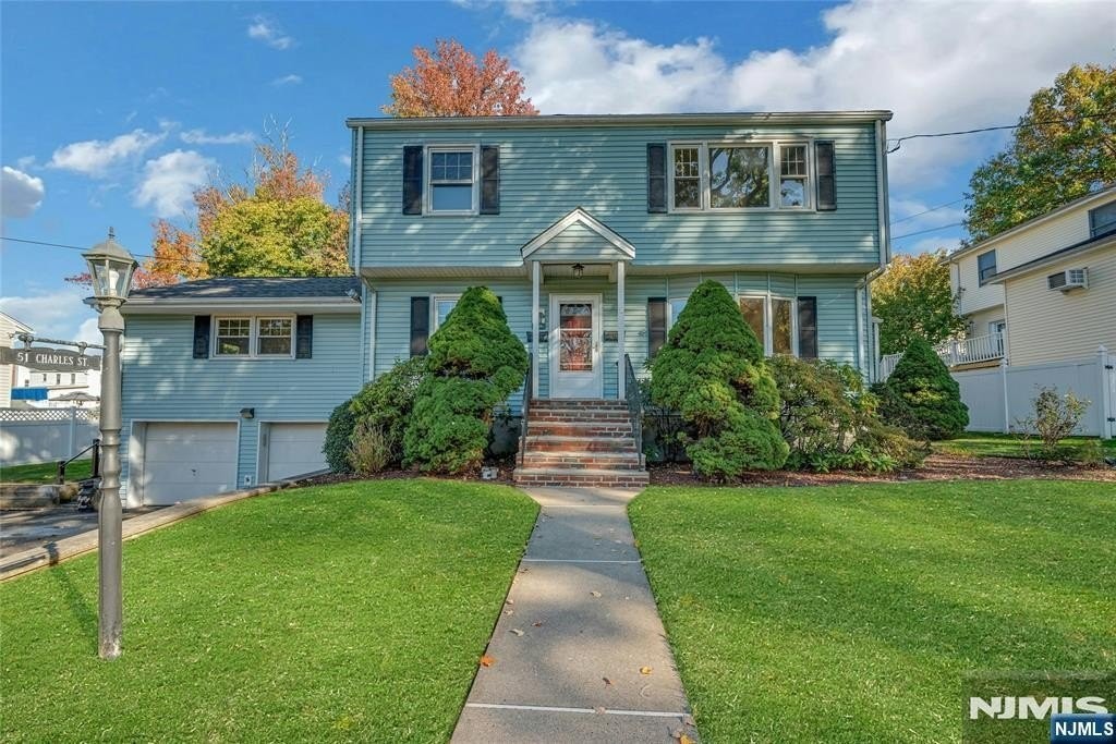 51 Charles St #2ndFL