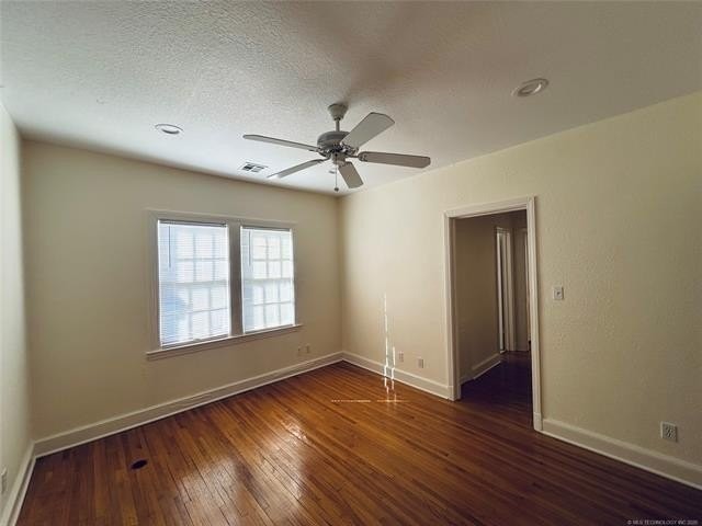 1610 S Quaker Ave - Photo 5 of 15