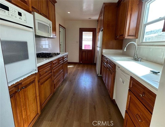 1020 Eriel Ave - Photo 2 of 8