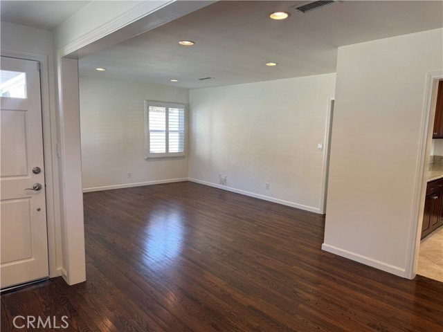 22408 Linda Dr - Photo 2 of 7