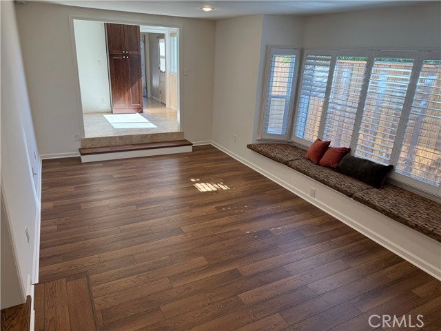 22408 Linda Dr - Photo 3 of 7