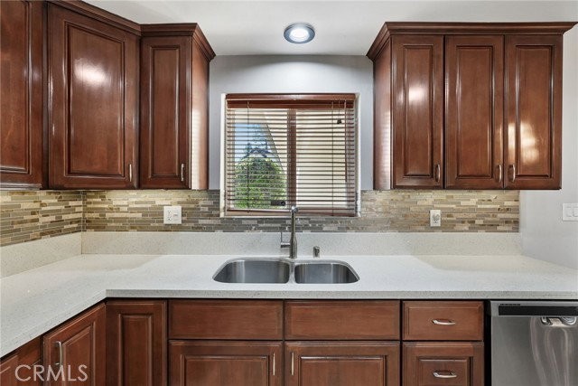 8529 Eatough Ave - Photo 3 of 8