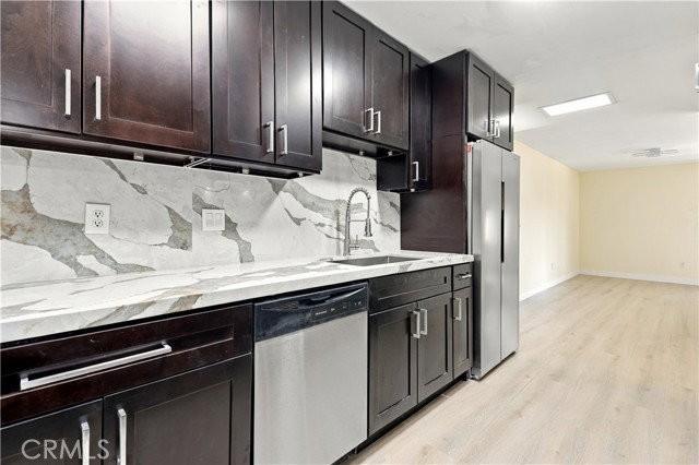 5330 Lindley Ave #305 - Photo 3 of 8