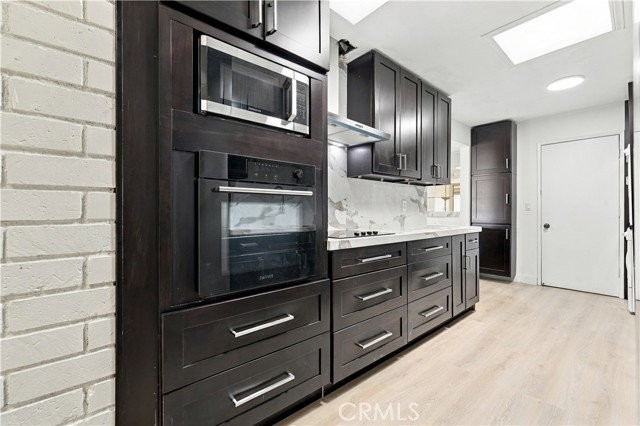 5330 Lindley Ave #305 - Photo 4 of 8