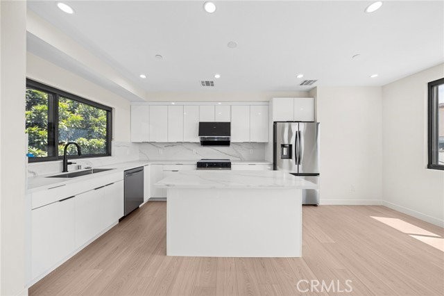 4450 Temple City Blvd #B - Photo 4 of 7