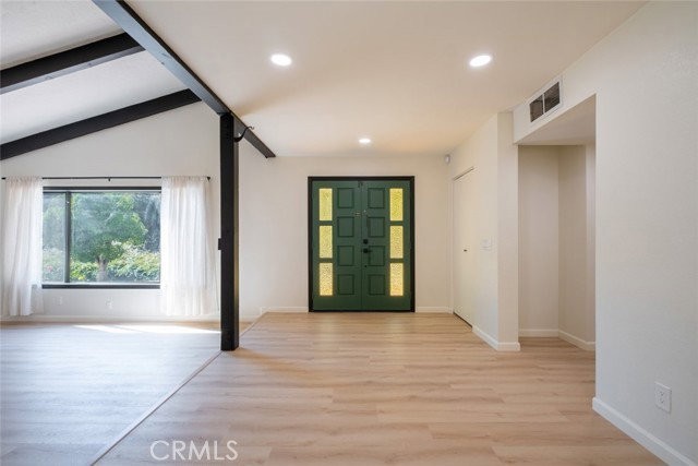 1774 Hillcrest Ave - Photo 5 of 8