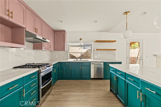 138 Pamela Rd - Photo 2 of 7