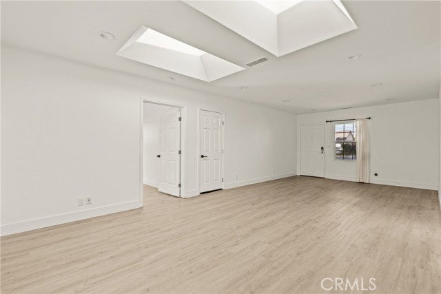 138 Pamela Rd - Photo 4 of 7