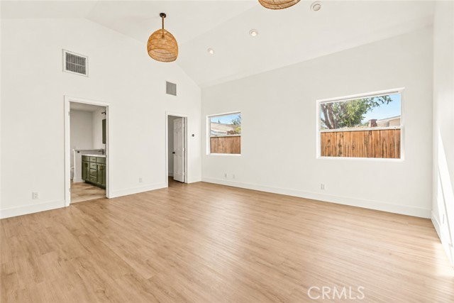 138 Pamela Rd - Photo 6 of 7